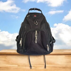SwissGear Wenger 1900 ScanSmart TSA 17-Inch Laptop Backpack for Work or Travel